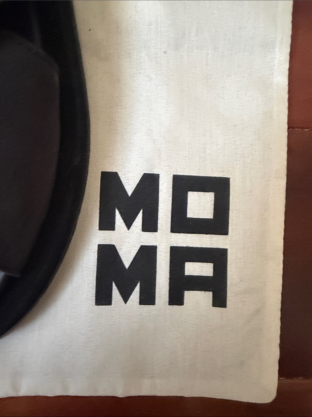 MOMA Black Criss-Cross Leather Sandals - Picture 2 of 8